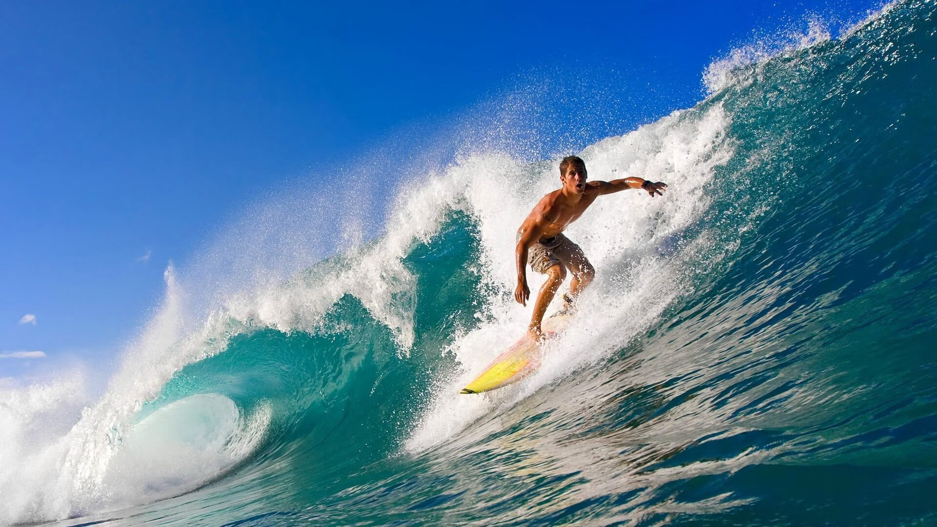奥运周期焦点战,上海队单节爆发拉开开拓者,关键战彰显中国篮球新气象