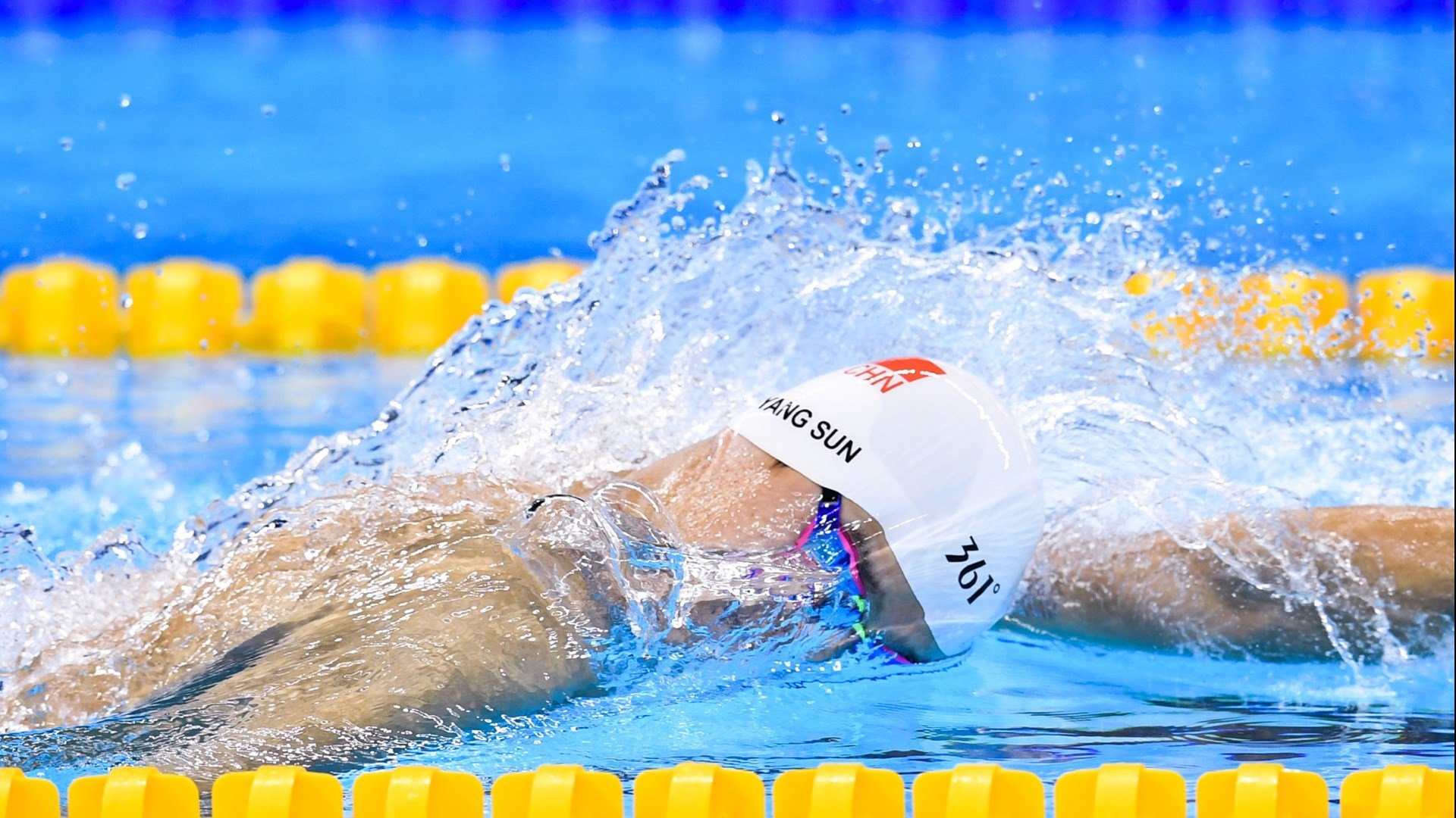 王者归来还是巨兽觉醒？广东队用一场血性胜利，撕碎深圳队的破壁野心